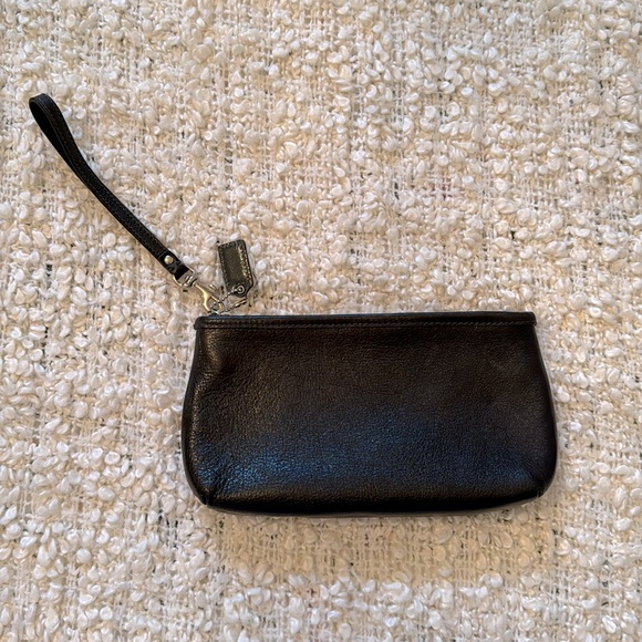 Vintage Coach black leather clutch - Picture 2 of 3